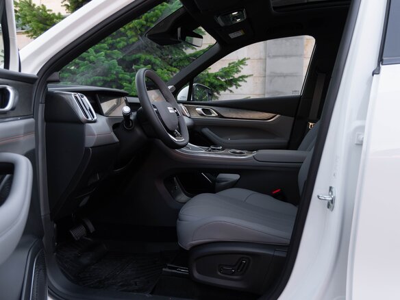 2026 Geely Galaxy M7, белый - вид 14