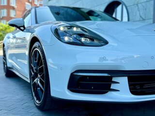 2020 Porsche Panamera 4 II, белый, 10200000 рублей, вид 2