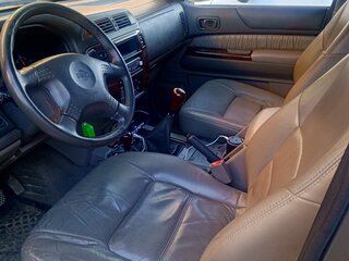 2002 Nissan Patrol V (Y61), бежевый, 1000000 рублей, вид 4