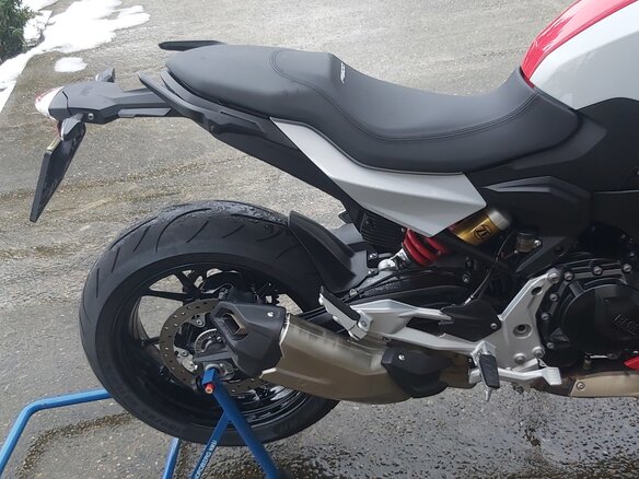 2021 BMW F 900 R, красный, 1400000 рублей - вид 8