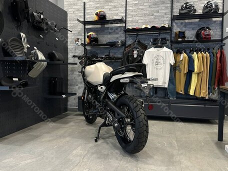 2025 Royal Enfield Himalayan, серебристый, 573000 рублей, вид 3
