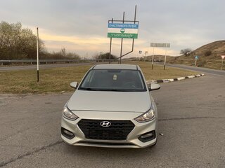 2017 Hyundai Solaris II, бежевый, 1180000 рублей, вид 4