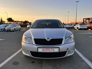 2010 Skoda Octavia DSG7 II (A5) Рестайлинг, серебристый, 1030000 рублей, вид 1