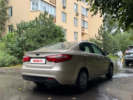 2012 Kia Rio III, бежевый, 640000 рублей, вид 4