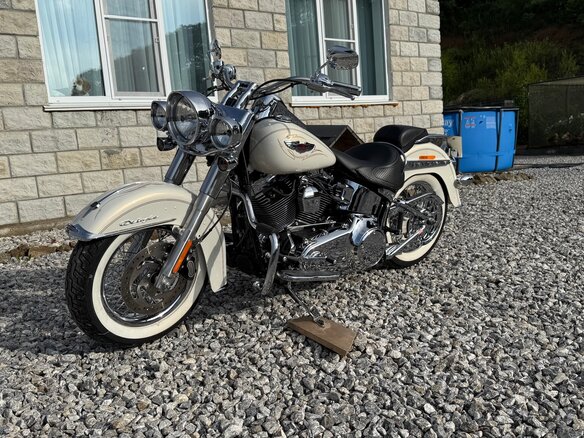 2015 Harley-Davidson Softail Deluxe, белый, 1070000 рублей