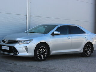 2017 Toyota Camry VII (XV50) Рестайлинг 2, серебристый, 2290000 рублей, вид 5