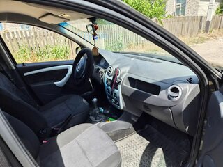 2010 Renault Sandero I, чёрный, 450000 рублей, вид 4
