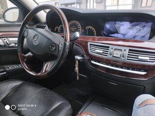 2007 Mercedes-Benz S-Класс 320 V (W221), чёрный, 1600000 рублей, вид 3