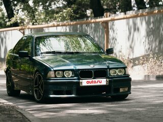 1992 BMW 3 серии 318i III (E36), зелёный, 400000 рублей, вид 5
