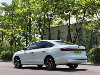 2025 Volkswagen Lavida IV, белый, 1415000 рублей, вид 3