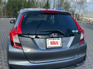 2019 Honda Fit III Рестайлинг, серый, 1250000 рублей, вид 4
