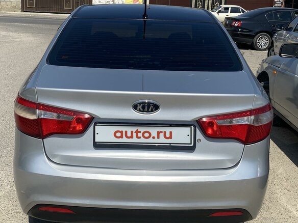 2012 Kia Rio III, серебристый, 780000 рублей - вид 1