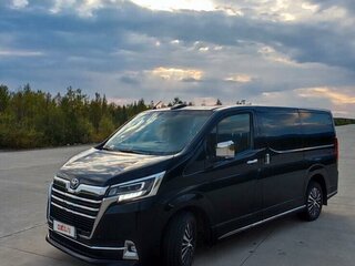 2021 Toyota HiAce H300, чёрный, 4990000 рублей, вид 1