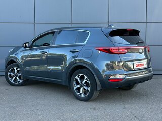 2021 Kia Sportage IV Рестайлинг, серый, 2450000 рублей, вид 4