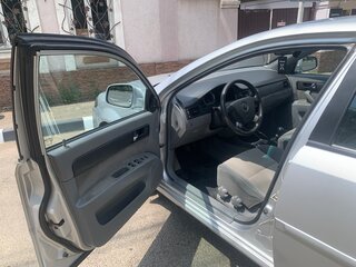 2015 Daewoo Gentra II, серебристый, 390000 рублей, вид 4