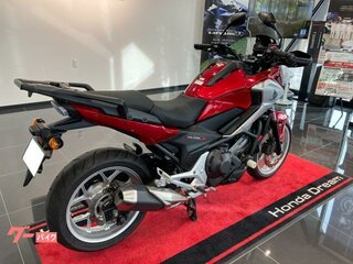 2017 Honda NC 750X, красный, 750000 рублей, вид 2