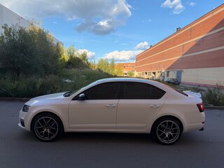 2014 Skoda Octavia III (A7), белый, 1400000 рублей, вид 4