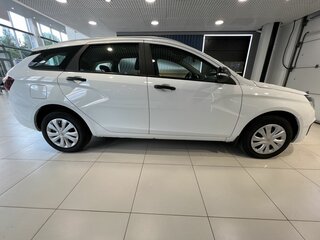 2025 Lada (ВАЗ) Vesta SW I Рестайлинг (NG), белый, 1260000 рублей, вид 4