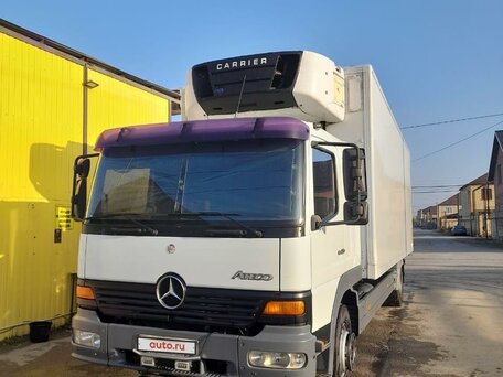2000 Mercedes-Benz Atego, белый, 4100000 рублей, вид 2