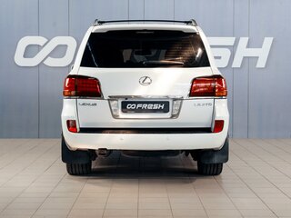 2010 Lexus LX 570 III, белый, 2999000 рублей, вид 4