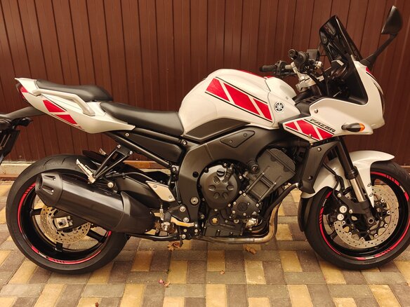 2010 Yamaha FZ1, белый, 600000 рублей - вид 1