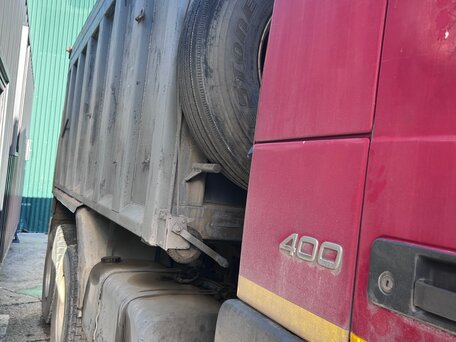2007 Volvo FM, красный, 2500000 рублей, вид 2