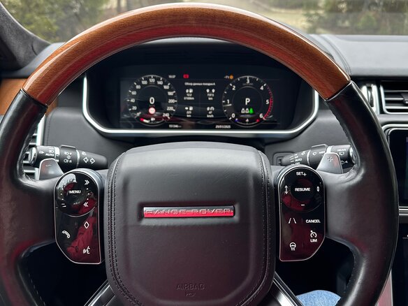 2019 Land Rover Range Rover IV Рестайлинг, золотистый, 9200000 рублей - вид 13