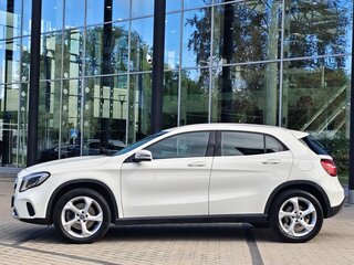 2017 Mercedes-Benz GLA 250 I (X156) Рестайлинг, белый, 2690000 рублей, вид 3