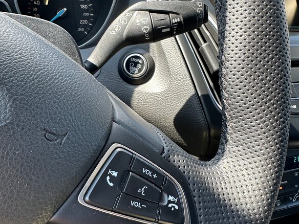 2016 Ford Focus III Рестайлинг, серый, 999999 рублей - вид 25