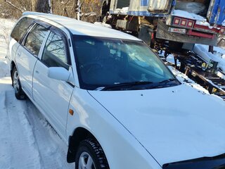 1999 Nissan Avenir I (W10), белый, 400000 рублей, вид 1