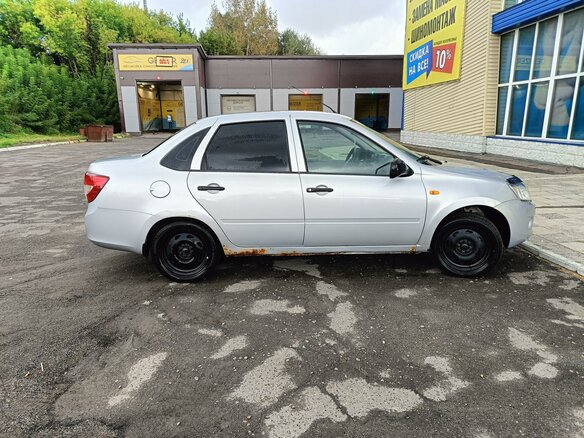 2013 Lada (ВАЗ) Granta I, серебристый, 365000 рублей - вид 6