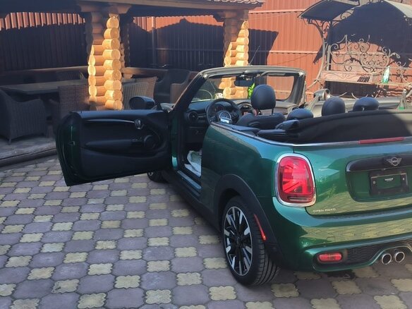 2020 Mini Cabrio Cooper S III Рестайлинг, зелёный, 3300000 рублей - вид 13