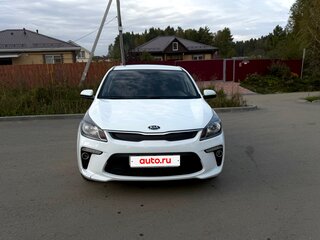 2018 Kia Rio IV, белый, 1245000 рублей, вид 2