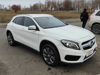 2017 Mercedes-Benz GLA 250 I (X156) Рестайлинг, белый, 2450000 рублей, вид 1