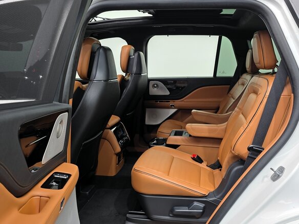 2024 Lincoln Aviator II Рестайлинг, белый, 9228700 рублей - вид 19