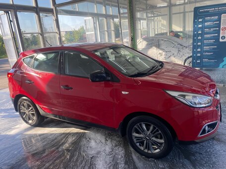 2015 Hyundai ix35 I Рестайлинг, красный, 1630000 рублей, вид 4