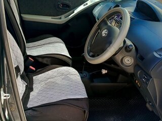 2010 Toyota Vitz II (XP90), чёрный, 850000 рублей, вид 3
