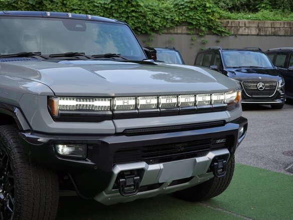 2026 GMC Hummer EV, серый - вид 14