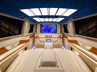 2026 Mercedes-Benz V-Класс Extra Long 300 d экстра длинный III (W447) Рестайлинг 2, чёрный, 56000000 рублей, вид 4