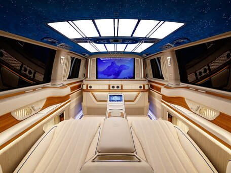 2026 Mercedes-Benz V-Класс Extra Long 300 d экстра длинный III (W447) Рестайлинг 2, чёрный, 56000000 рублей, вид 4