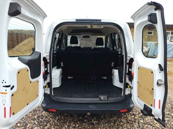 2018 Ford Transit Courier, белый, 1590000 рублей - вид 6