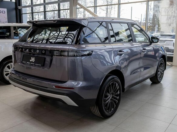 2026 Jaecoo J6, серый - вид 3