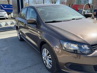 2015 Volkswagen Polo V, коричневый, 950000 рублей, вид 1