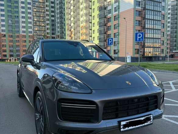 2019 Porsche Cayenne Turbo III, серый, 5700000 рублей - вид 5