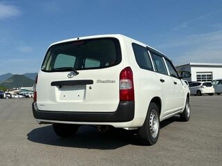 2021 Toyota Probox I Рестайлинг, белый, 1100000 рублей, вид 3