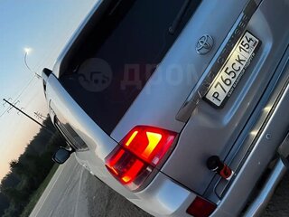 2008 Toyota Land Cruiser 200 Series, серебристый, 3100000 рублей, вид 5