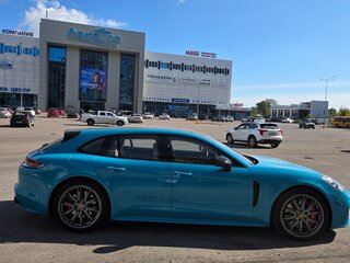 2021 Porsche Panamera 4S Sport Turismo II Рестайлинг, красный, 12690000 рублей, вид 3
