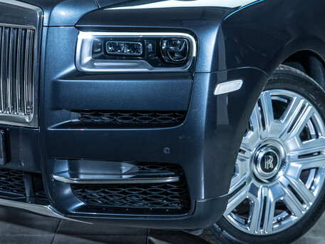 2018 Rolls-Royce Cullinan I (Series I), серый, 27900000 рублей, вид 4