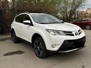2015 Toyota RAV4 IV (XA40), белый, 2250000 рублей, вид 1