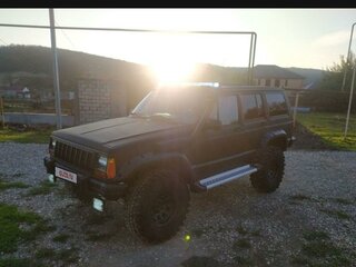 1989 Jeep Cherokee II (XJ), чёрный, 750000 рублей, вид 2